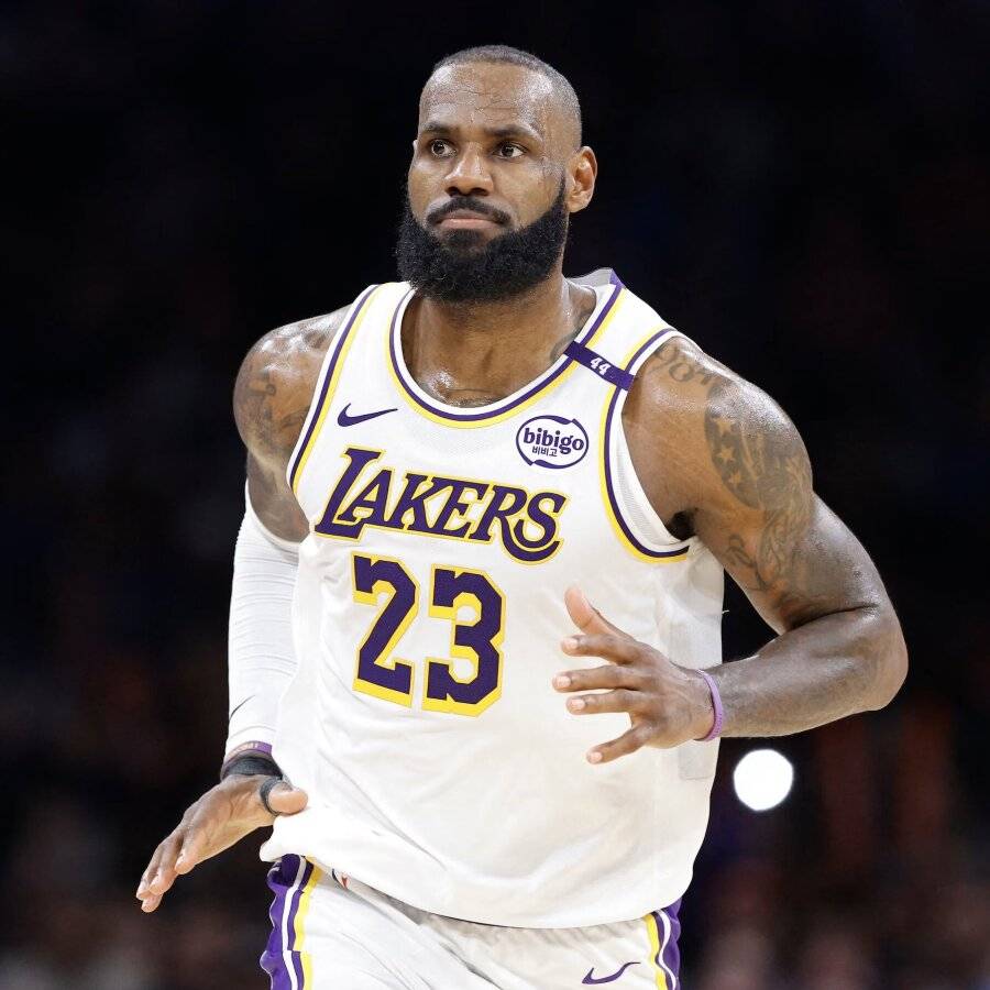 万博-湖人球员公开质疑裁判判罚尺度，引争议，准备主要政府时候更新.-万博