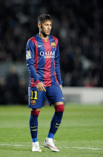 万博官方网站-内马尔官方宣布重返赛场新规，G2引发争议！上演精彩一战-万博官方网站