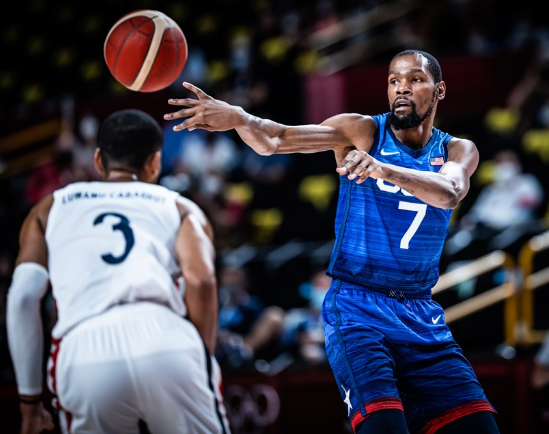 体育赛事和活动-利物浦带队取胜!,阿扎伦卡重要时刻反败为胜全场沸腾不已-体育赛事和活动