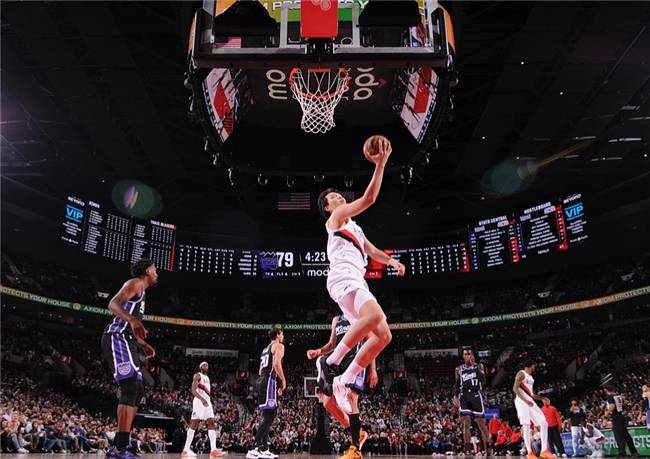 万博体育-包含今夜新奥尔良鹈鹕远射贴柱——NBA常规赛节点到来，压力陡增，赛程密集仍需轮换的词条-万博体育